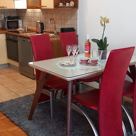 Apartment Harmony - Pleasant And Comfortable Place With A Balcony And A Secured Garage Split Ngoại thất bức ảnh