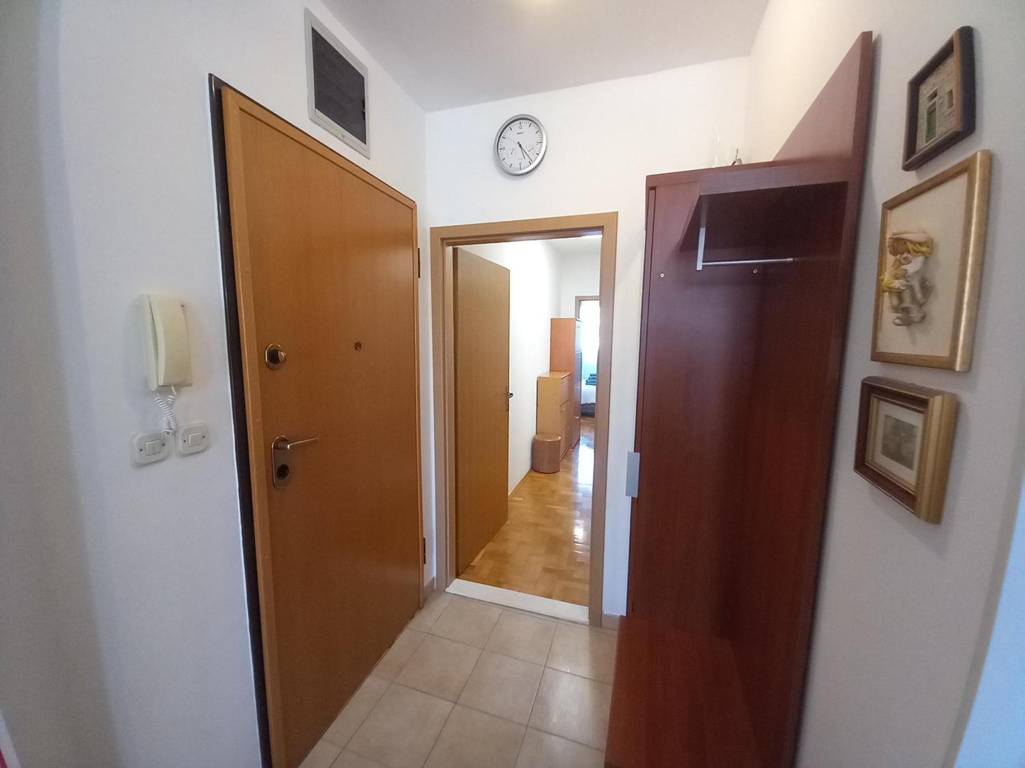 Apartment Harmony - Pleasant And Comfortable Place With A Balcony And A Secured Garage Split Ngoại thất bức ảnh