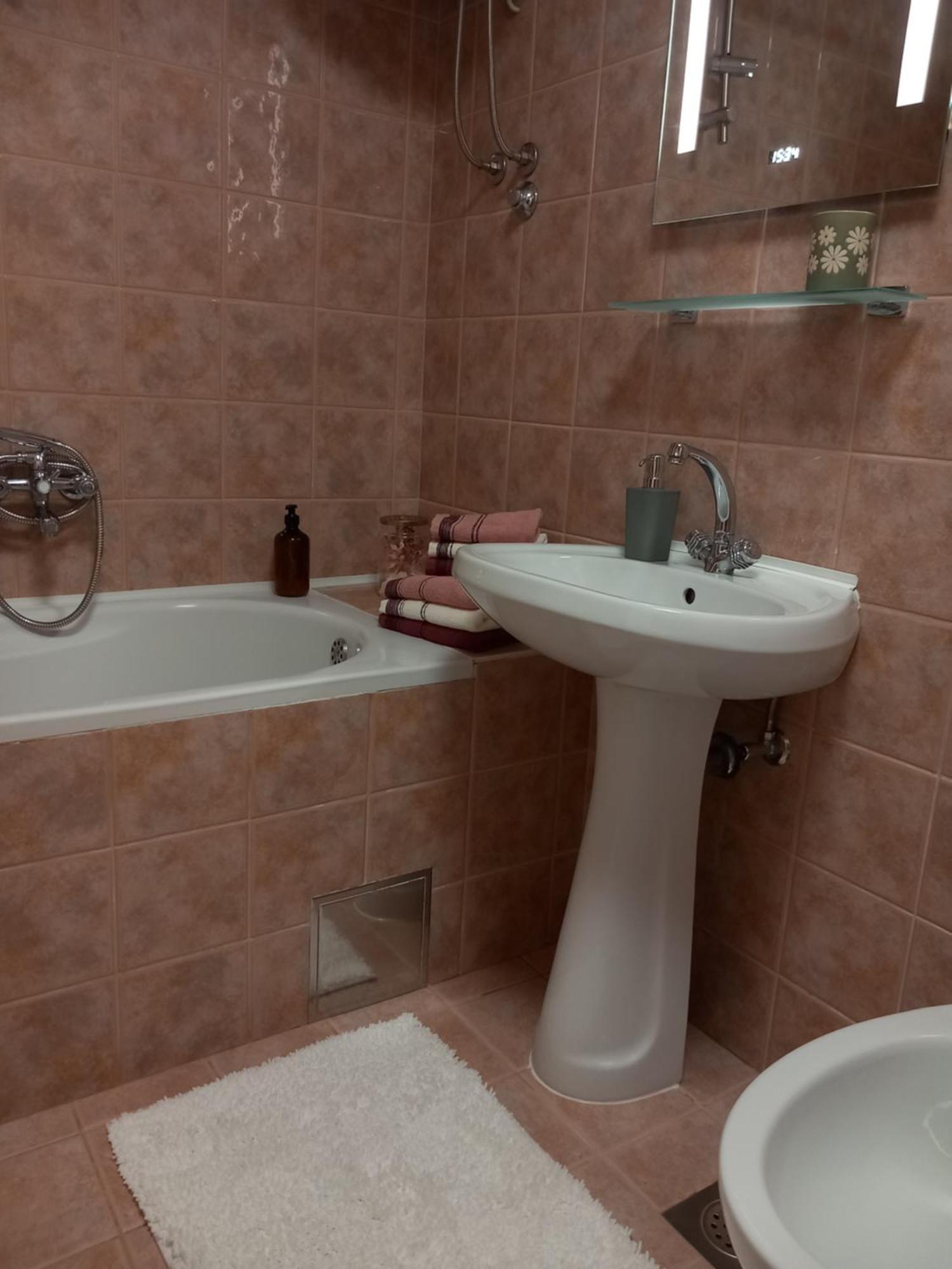 Apartment Harmony - Pleasant And Comfortable Place With A Balcony And A Secured Garage Split Ngoại thất bức ảnh