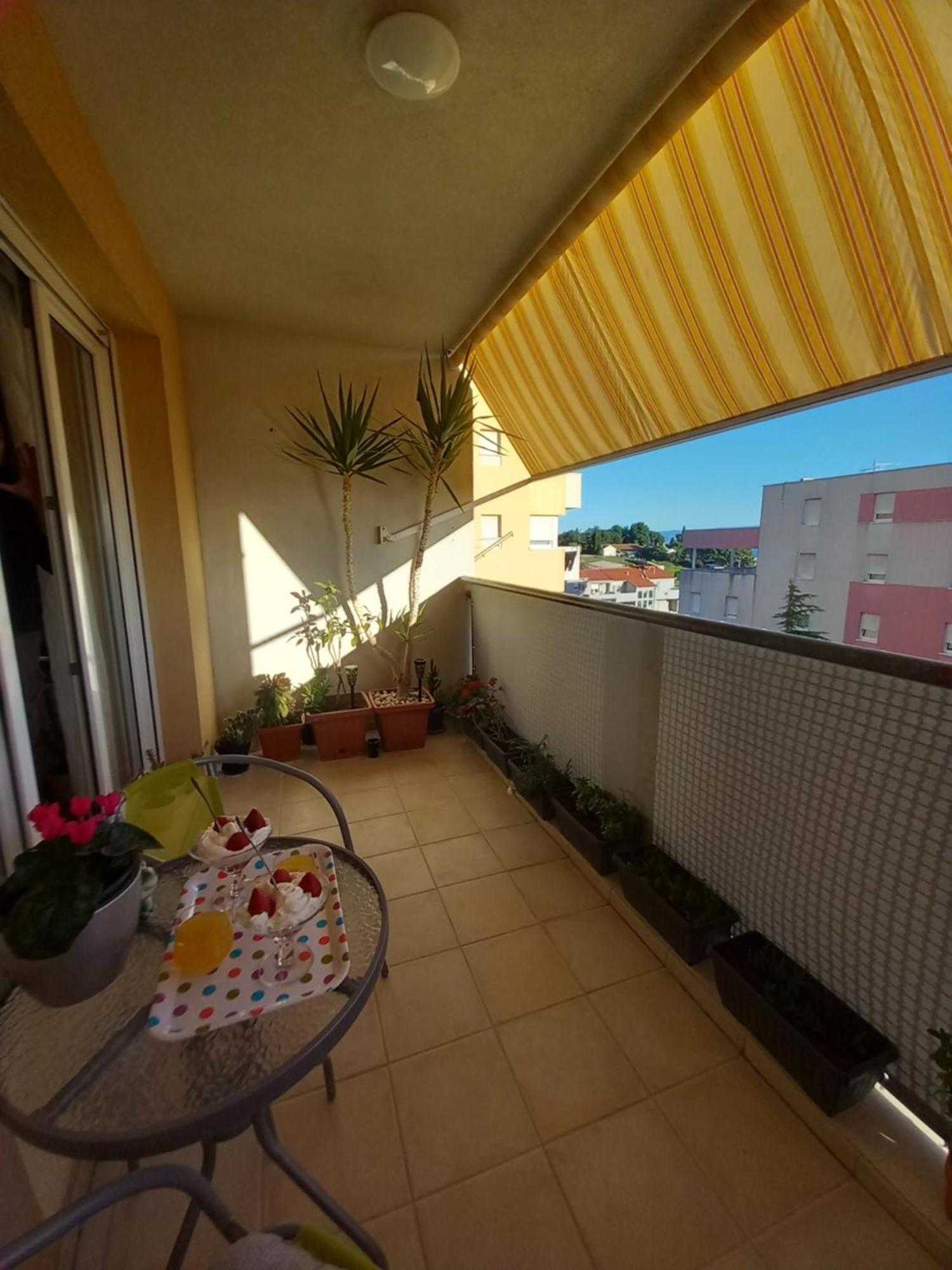 Apartment Harmony - Pleasant And Comfortable Place With A Balcony And A Secured Garage Split Ngoại thất bức ảnh