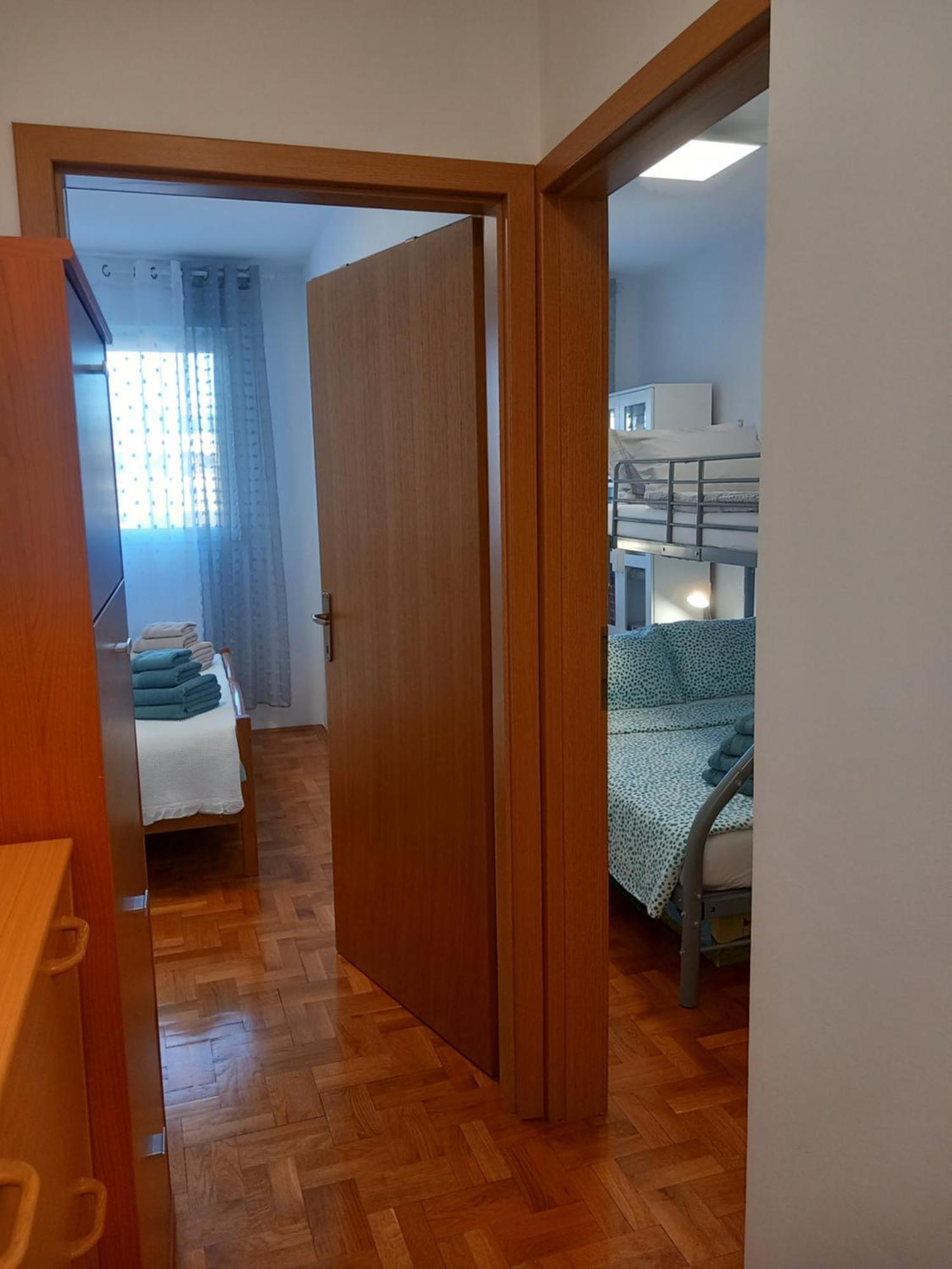 Apartment Harmony - Pleasant And Comfortable Place With A Balcony And A Secured Garage Split Ngoại thất bức ảnh
