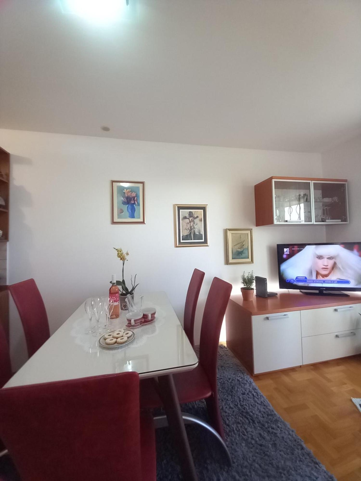 Apartment Harmony - Pleasant And Comfortable Place With A Balcony And A Secured Garage Split Ngoại thất bức ảnh